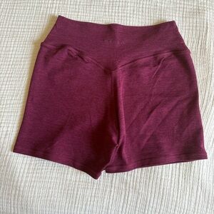 P'tula bare pro maroon shorts